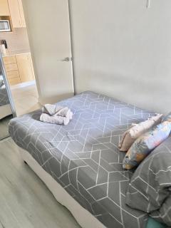 Prime location unit with backyard - Sidney - 2
