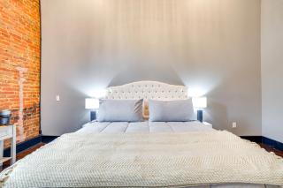 Historic Downtown Marshall Efficient Studio Space - 2