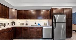 Casa Hotel Contemporary 2BR Suite w Patio & BBQ - 1