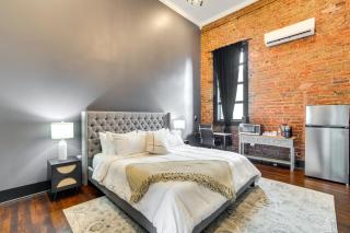 Boutique Studio Stay in the Heart of Marshall! - Marshall - 0