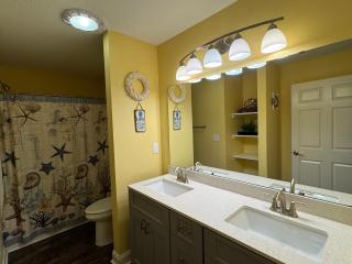 Put-in-Bay Waterfront Condo #209 - Put-in-Bay - 7
