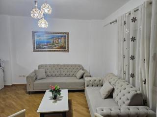 Bral Plepa - Two-Bedroom Apartment Beachfront - Durrës - 1