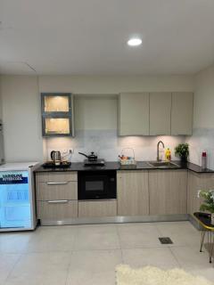 Cozy Studio Apartment - Lahore - 5