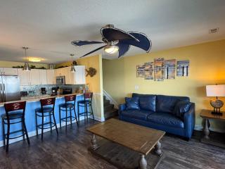 Put-in-Bay Waterfront Condo #209 - Put-in-Bay - 6