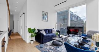 Stylish 2BR w Cinema, Gym, Games Room & Free Parking, Kew Gardens - Kew Bridge - 0