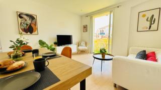 Arsenal, 4 chambres, Balcon, Parking - Tolone - 0