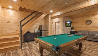 Trails End Cabin- Sauna, Arcade, Hot Tub, Firepit - 8