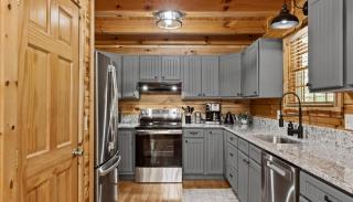 Trails End Cabin- Sauna, Arcade, Hot Tub, Firepit - 6