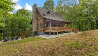 Trails End Cabin- Sauna, Arcade, Hot Tub, Firepit - 2