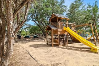 The Claire Hotel - Canyon Lake - 6