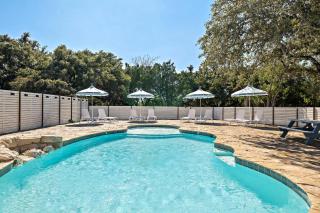 The Claire Hotel - Canyon Lake - 1