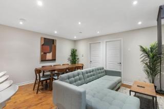 Large 4 Bedroom Home Perfect for Big Groups - Montréal - 9