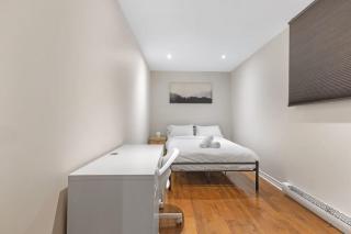 Large 4 Bedroom Home Perfect for Big Groups - Montréal - 4