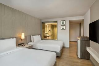 Courtyard by Marriott Bangkok Sukhumvit 20 - 7