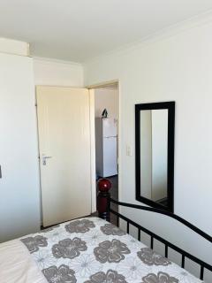 2 bedroom flat in Pinelands near Old Mutual - 3
