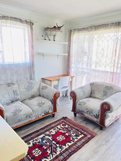 2 bedroom flat in Pinelands near Old Mutual - 1