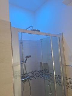 Appartamento al piano terra con ingresso indipendente, vicinissimo al mare - 5