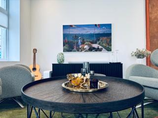 Elegant Three-Bedroom Apartment with Stunning Sea Views - Limited availability - Secure your booking for Summer - Ålesund - 7