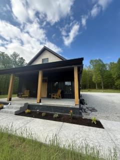 Whiskeys Hideaway - - 4
