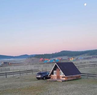Tsaatan - Small house by the lake - Hatgal - 0