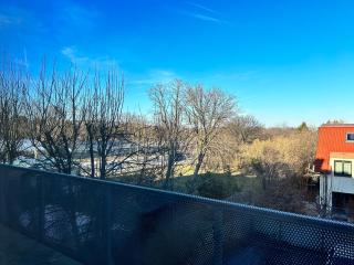 Modern 4 Bedroom Penthouse with Free Parking - Wenen - 5