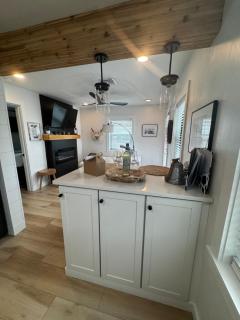 Boutique Retreat in heart of River District - Fort Myers - 1