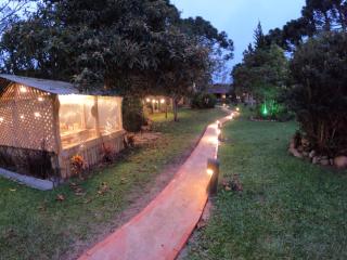Casa de toras - Campo Alegre - 1