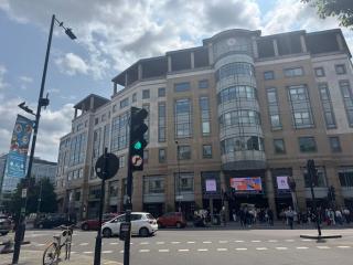 Prime Location! Cozy Stay by Riverside,Tube, Shops - 1