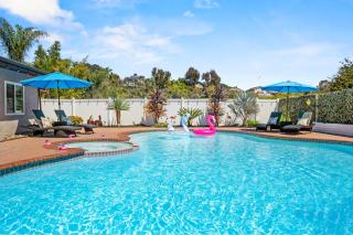Poolside Retreat with Spa, Game Room, and Mini Golf - 3