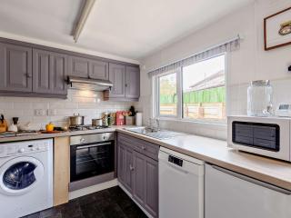 2 Bed in Woodgreen 82875 - Godshill - 8