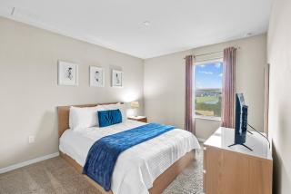 Amazing 4 Bedrooms- Near Disney - 8