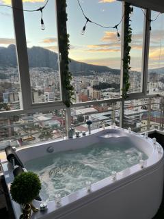 Quito Skyline Suite Panorámica 1303 -Luxury Stay - Quito - 5