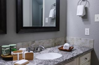 Peaceful stay near TX-6 & Bellaire - Houston - 7