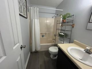 A lovely 2 bedroom 2 bath homes next to I10 - Tallahassee - 4