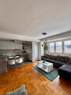 Modern & Luxury - 8