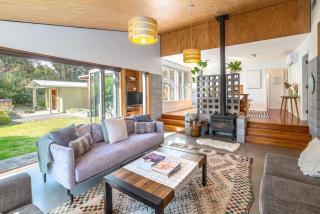 Family Retreat - Martinborough - 8