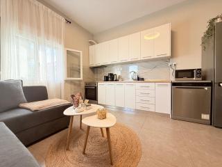 Sophia's Coastal Retreat - Korinós - 7