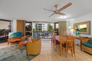 Stylish 3BR Oceanfront Stay by Mooloolaba Esp - Mooloolaba - 5