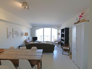 Apartment in Het Zoute near the Beach - 4