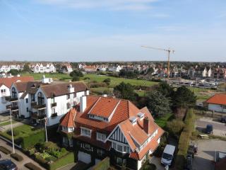 Apartment in Het Zoute near Mini-Golf - Knokke-Heist - 0