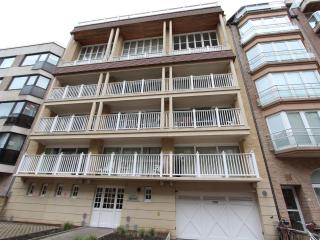 Duplex in Knokke near North Sea Beach - Knokke - 0