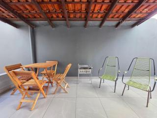 Casa ao lado da Av Das Cataratas com quintal - Foz do Iguaçu - 7