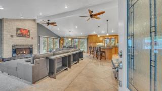 Beautiful private home in the woods BONUS Hot Tub - Plymouth - 0