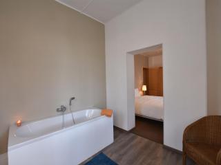 Former hotel in the centre and at 50 metres from the beach in Panne - De Panne - 8