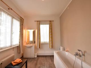 Former hotel in the centre and at 50 metres from the beach in Panne - De Panne - 9