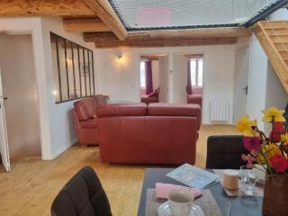Gîte spacieux à Sauvain avec garage et vues historiques - FR-1-496-353 - Sauvain - 6