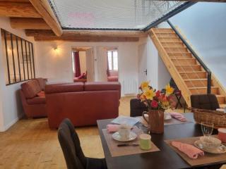 Gîte spacieux à Sauvain avec garage et vues historiques - FR-1-496-353 - Sauvain - 4