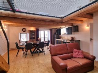 Gîte spacieux à Sauvain avec garage et vues historiques - FR-1-496-353 - Sauvain - 2