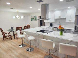 Largo, Fl Heated Pool 8 Beds 1 Mile to Beach Pets - 3