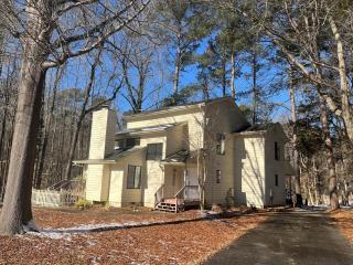 Quiet 2 bedroom house close to UNC Duke RTP - Chapel Hill - 0